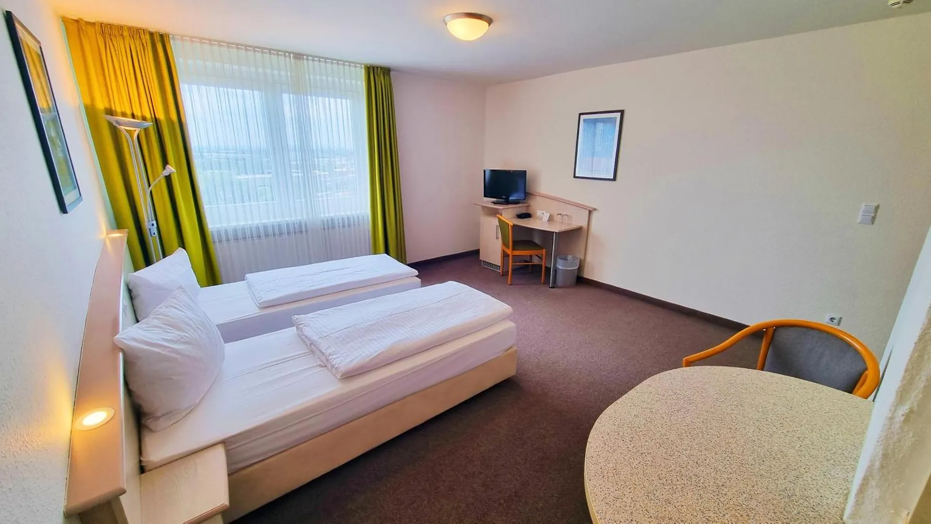 ***  Panorama Inn Hotel Hamburg Almanya